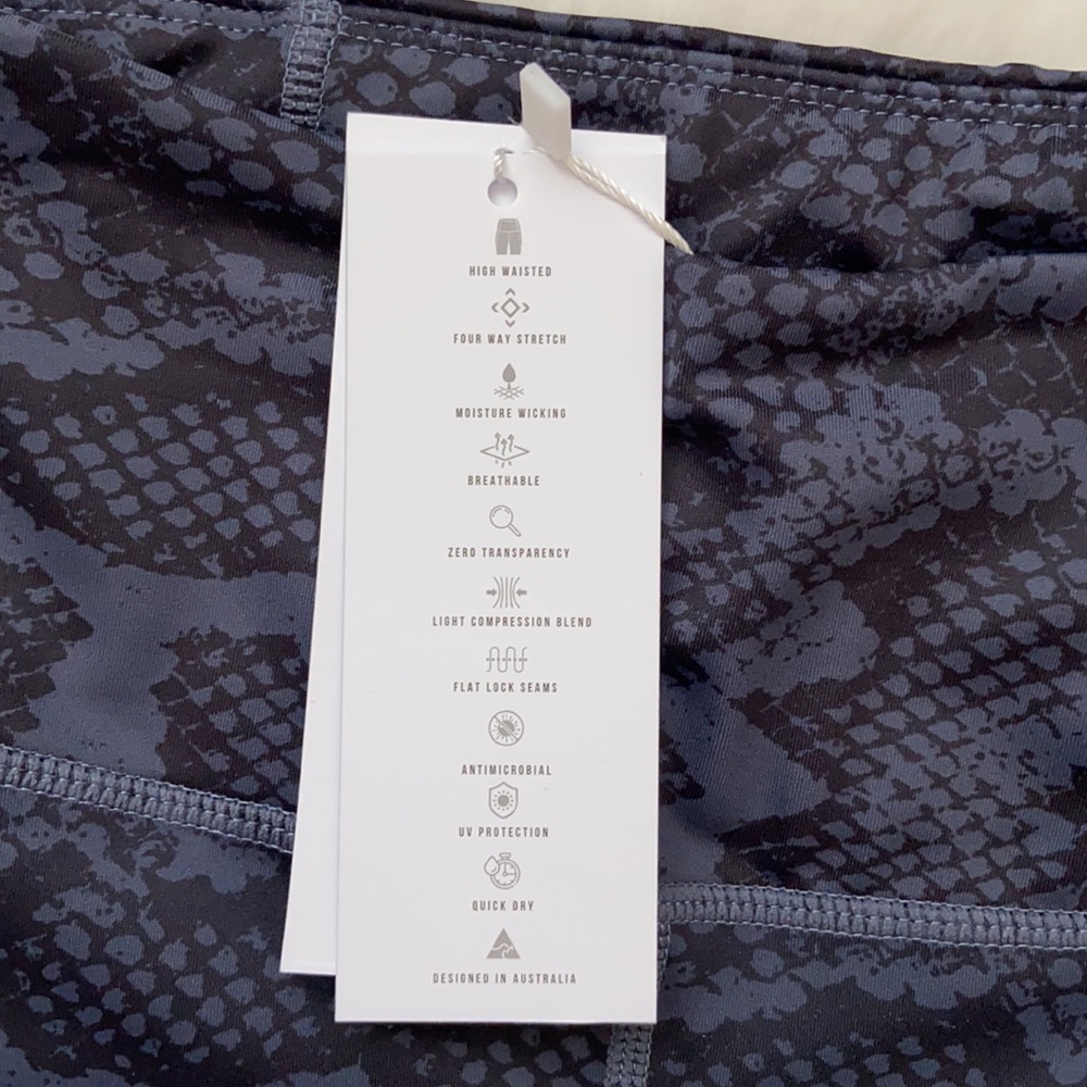 New All Fenix Anthropologie Navy Snake Leggings - Picture 8 of 9